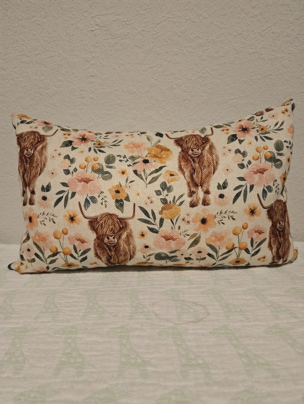 Hiena Boho Floral Highland Cow Rectangle Lumbar Pillow.